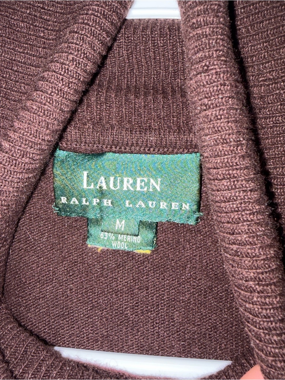 Ralph Lauren-Inspired Brown Turtleneck Sweater with Golden Retriever Motif - Picture 3 of 6